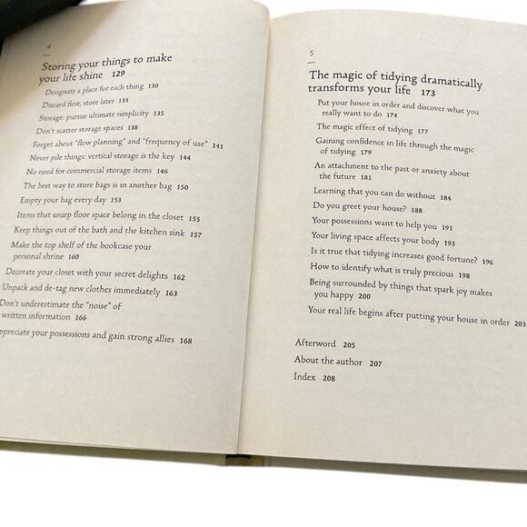 BOOK The Life Changing Magic of Tidying Up Marie Kondo Japanese Decluttering - Picture 6 of 6
